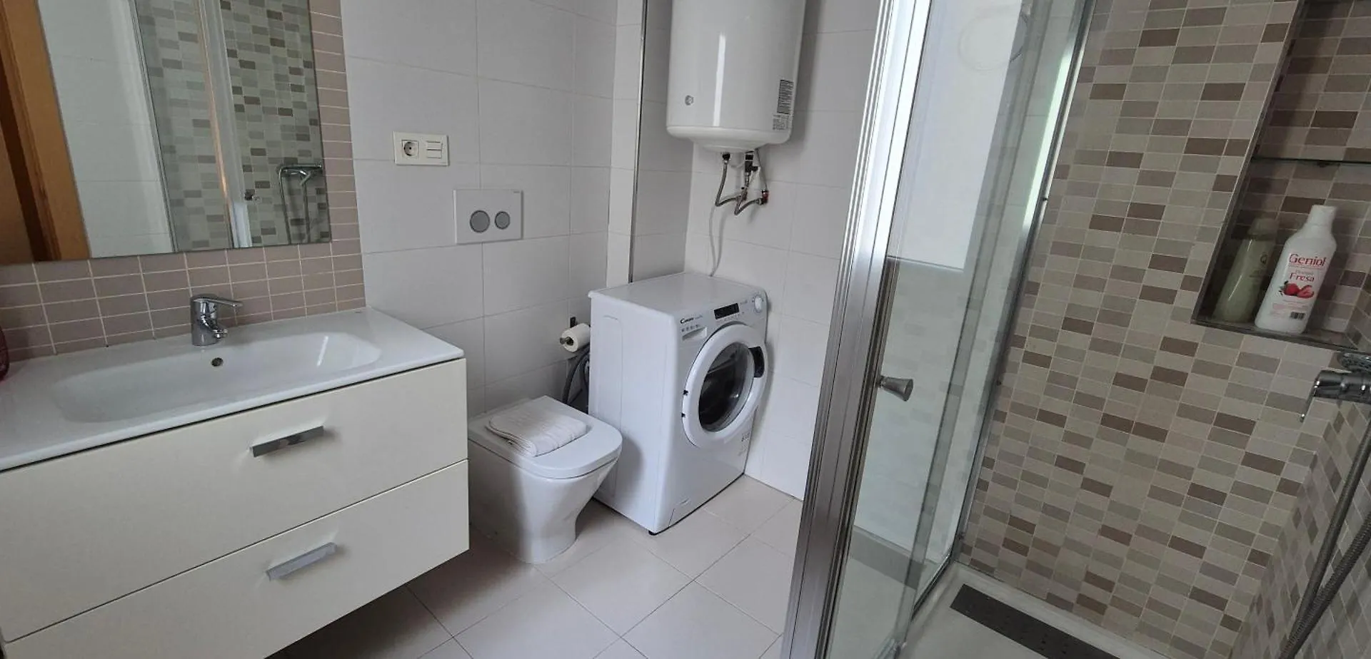 Aloja T Wonder Gran Via Granada Apartment 0*,  Spain